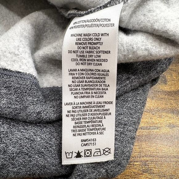 Calvin Klein Size XL Crop Sweatshirt Spellout V-Neck Gray Athleisure Activewear - Picture 8 of 13